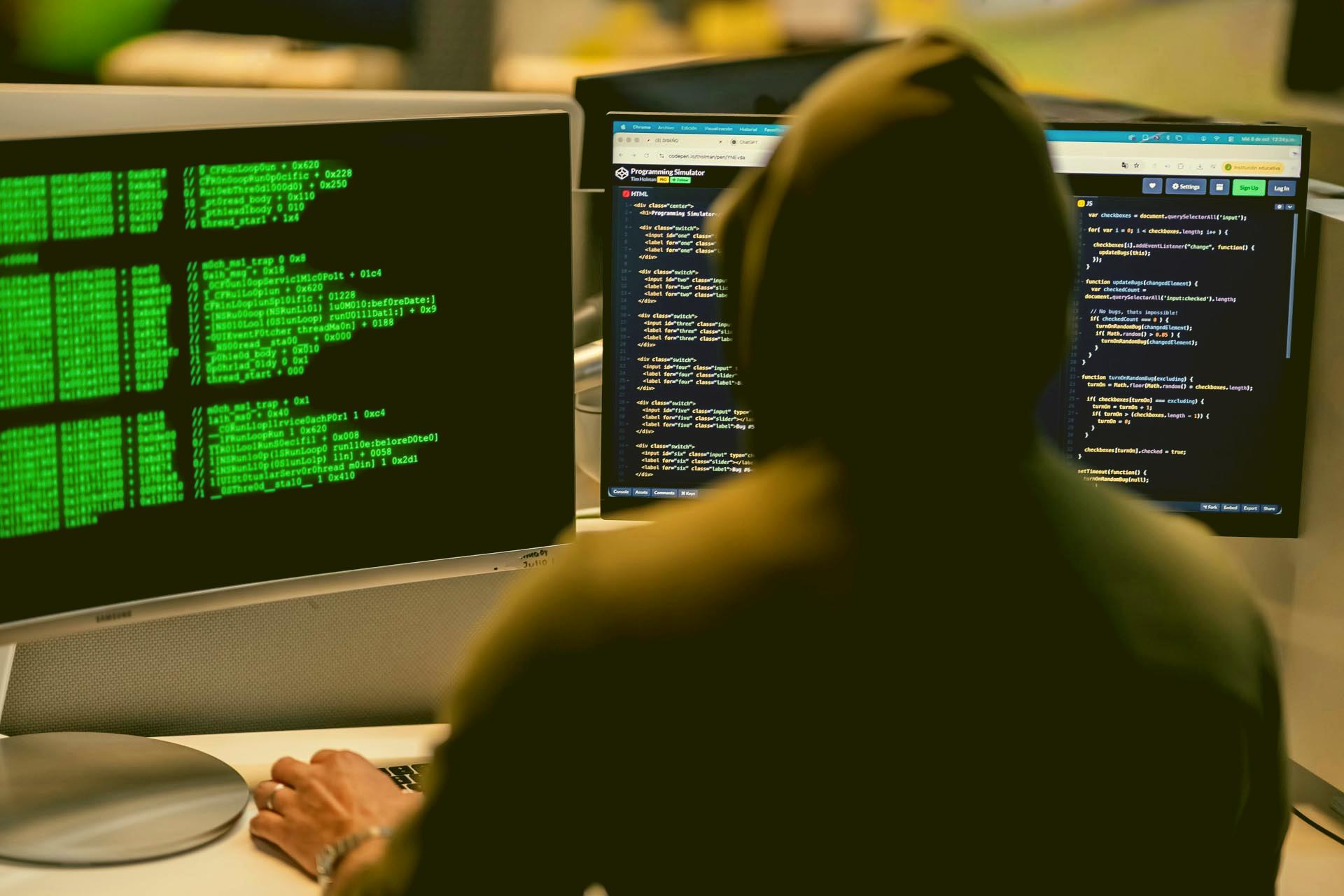 Top Scams of 2025. Be Aware In The New Year!